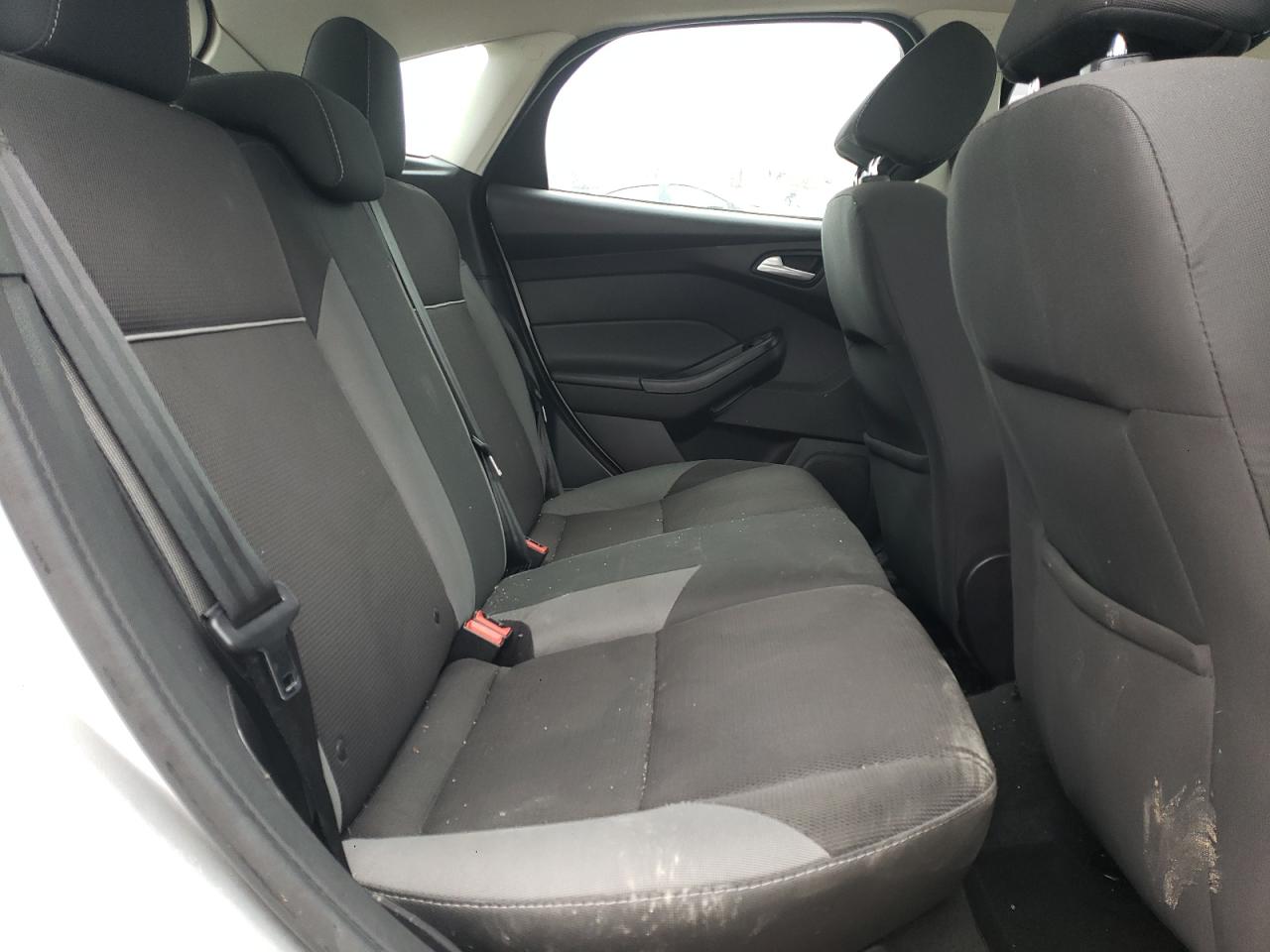 Photo 6 from auction – 2014 FORD FOCUS SE with VIN 1FADP3K21EL131656