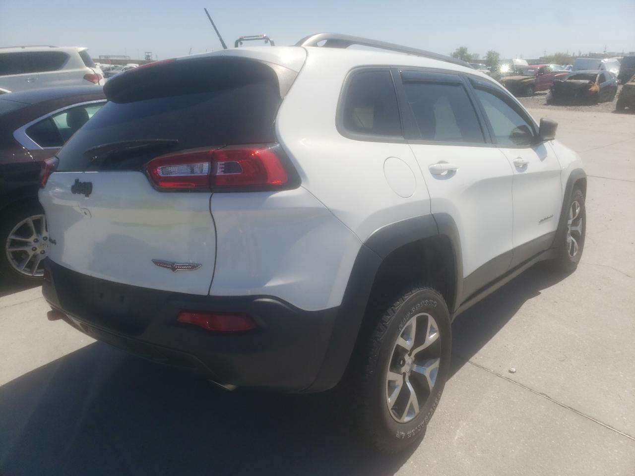 Photo 4 from auction – 2015 JEEP CHEROKEE T with VIN 1C4PJMBS5FW667315