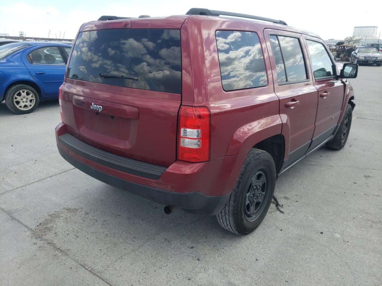 Photo 4 from auction – 2017 JEEP PATRIOT SP with VIN 1C4NJPBB1HD157423