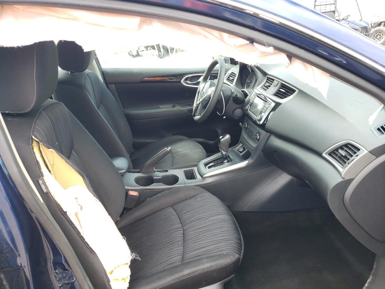 Photo 5 from auction – 2017 NISSAN SENTRA S with VIN 3N1AB7AP1HY385527