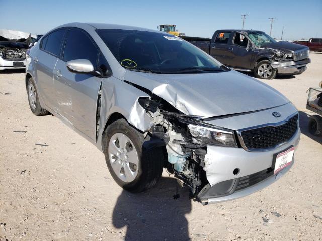 KIA FORTE LX 2017 مع رقم تعريف المركبة 3KPFL4A74HE124456 - صورة من المزاد