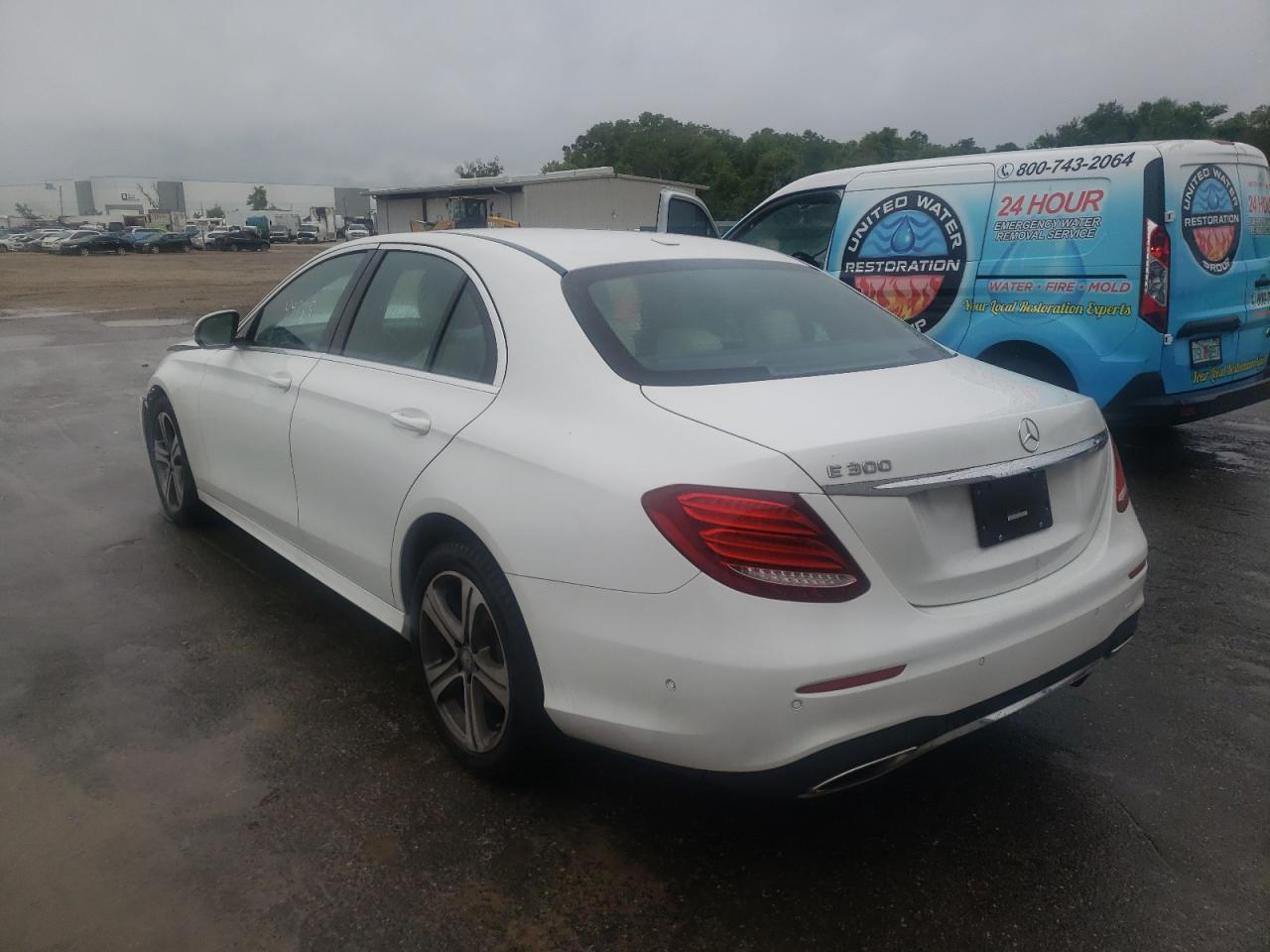 Photo 3 from auction – 2017 MERCEDES-BENZ E 300 with VIN WDDZF4JB0HA185966