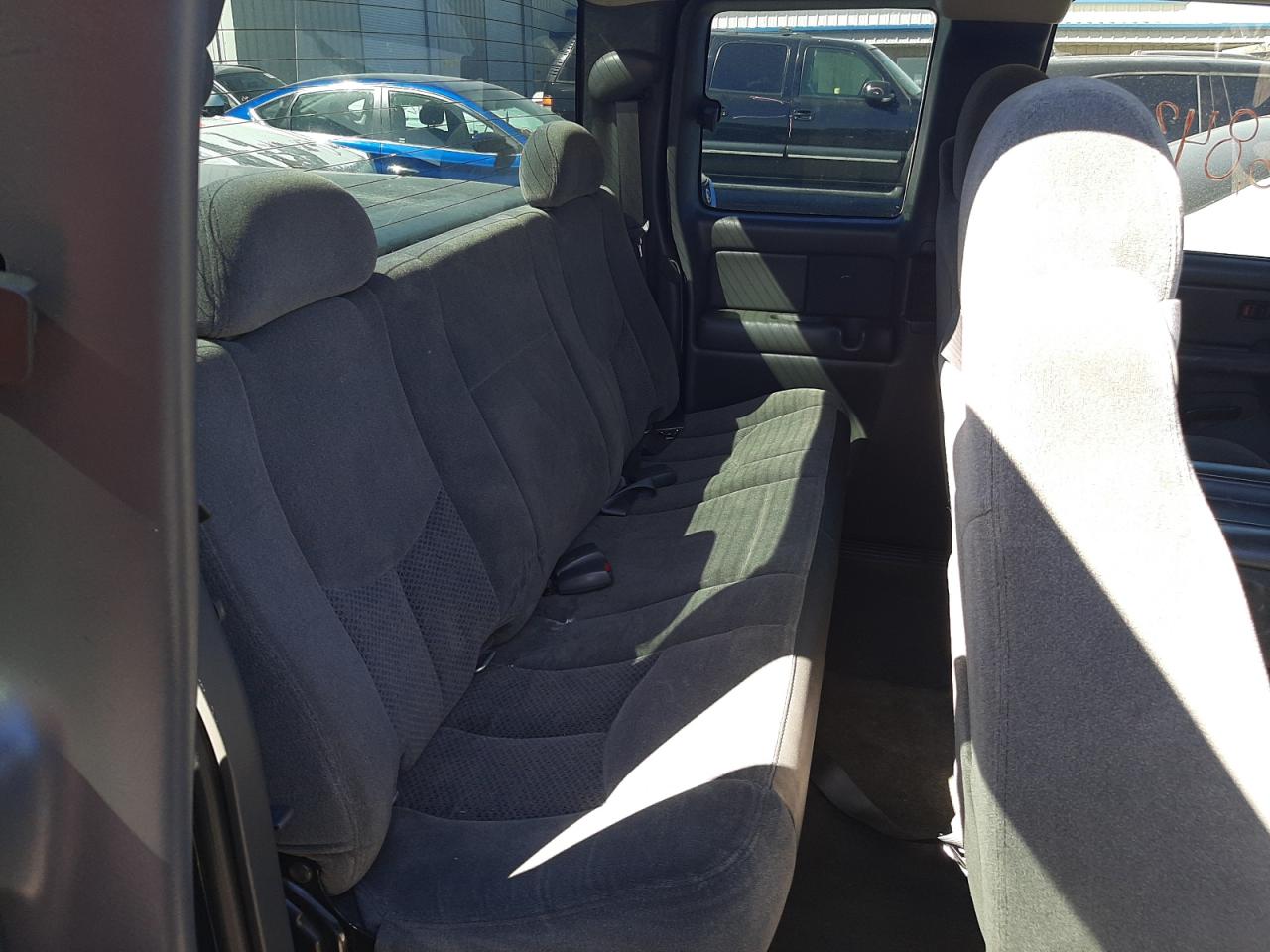 Photo 6 from auction – 2005 CHEVROLET SILVRDO LT with VIN 1GCEC19V15Z106655