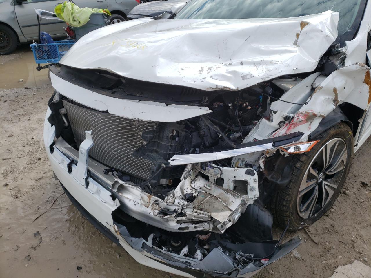 Photo 9 from auction – 2017 HONDA CIVIC with VIN 19XFC1F30HE015142