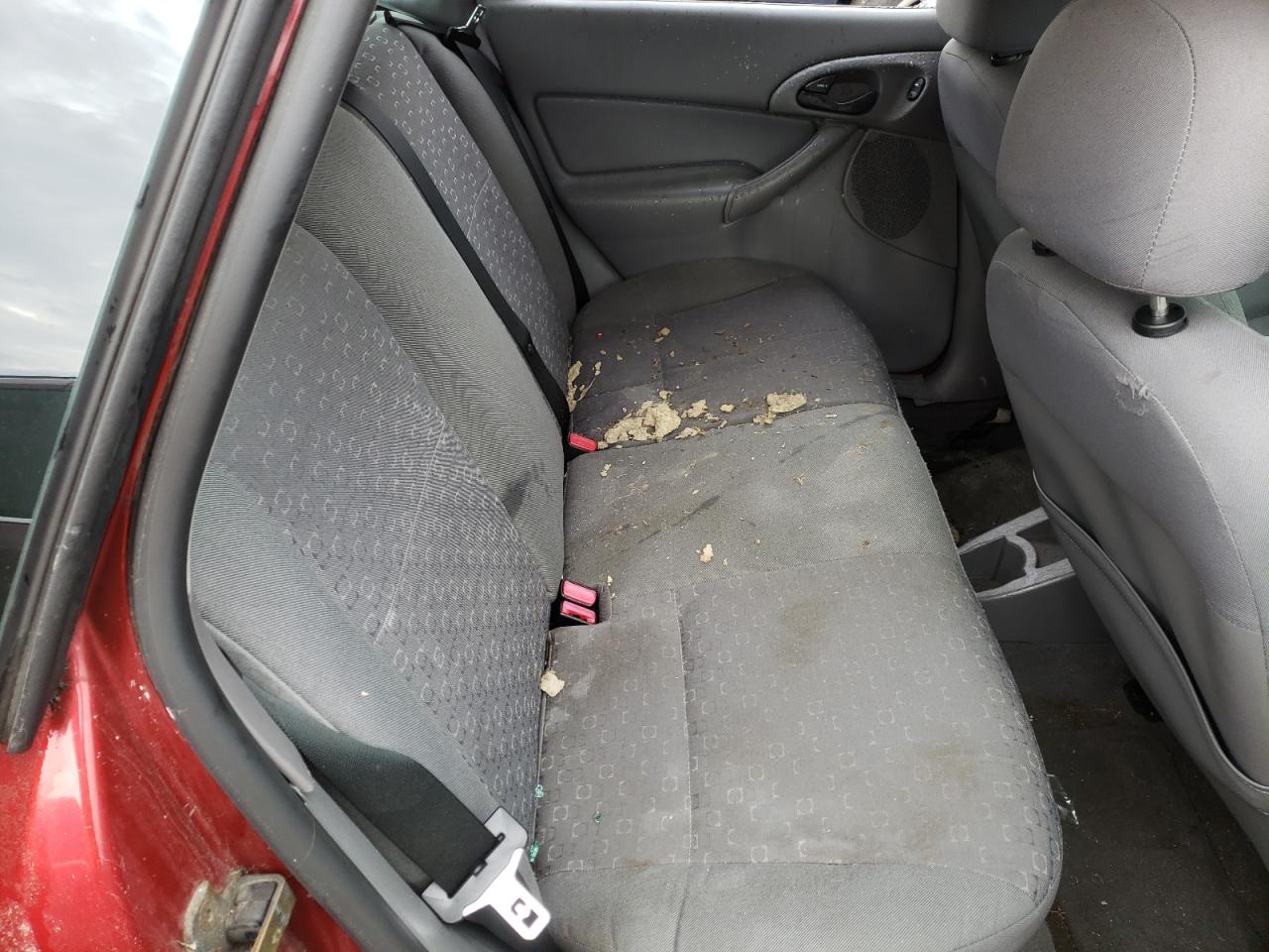 Photo 6 from auction – 2004 FORD FOCUS ZX5 with VIN 3FAFP37344R122945