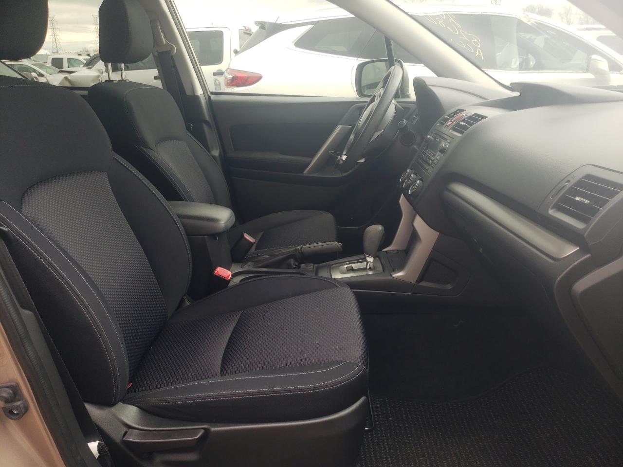 Photo 5 from auction – 2015 SUBARU FORESTER 2 with VIN JF2SJADC5FH826824