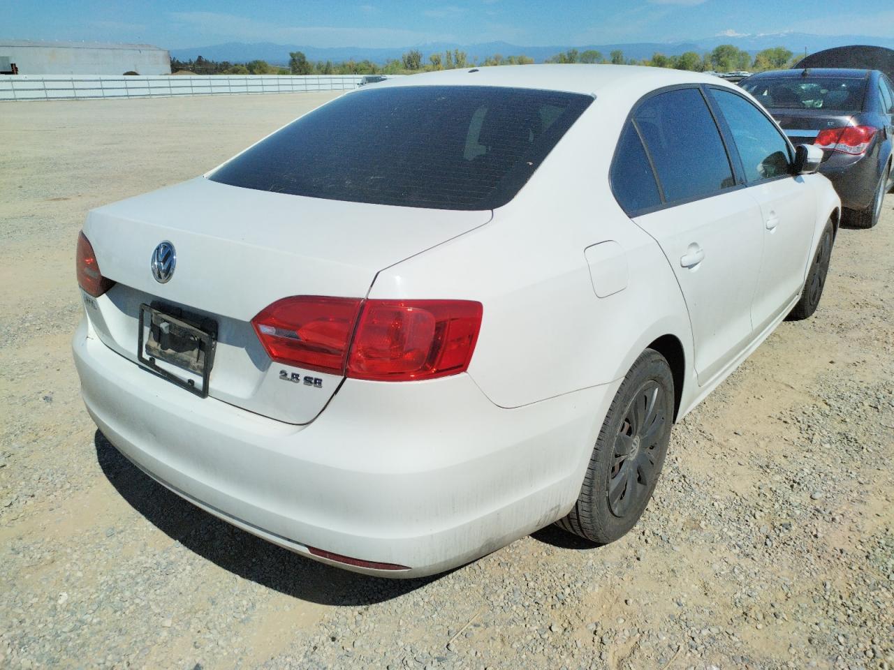 Photo 4 from auction – 2012 VOLKSWAGEN JETTA SE with VIN 3VWDP7AJ1CM425660