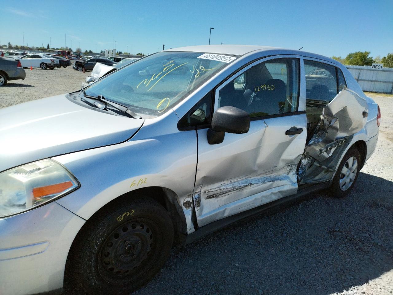 Photo 9 from auction – 2010 NISSAN VERSA with VIN 3N1CC1AP4AL449551