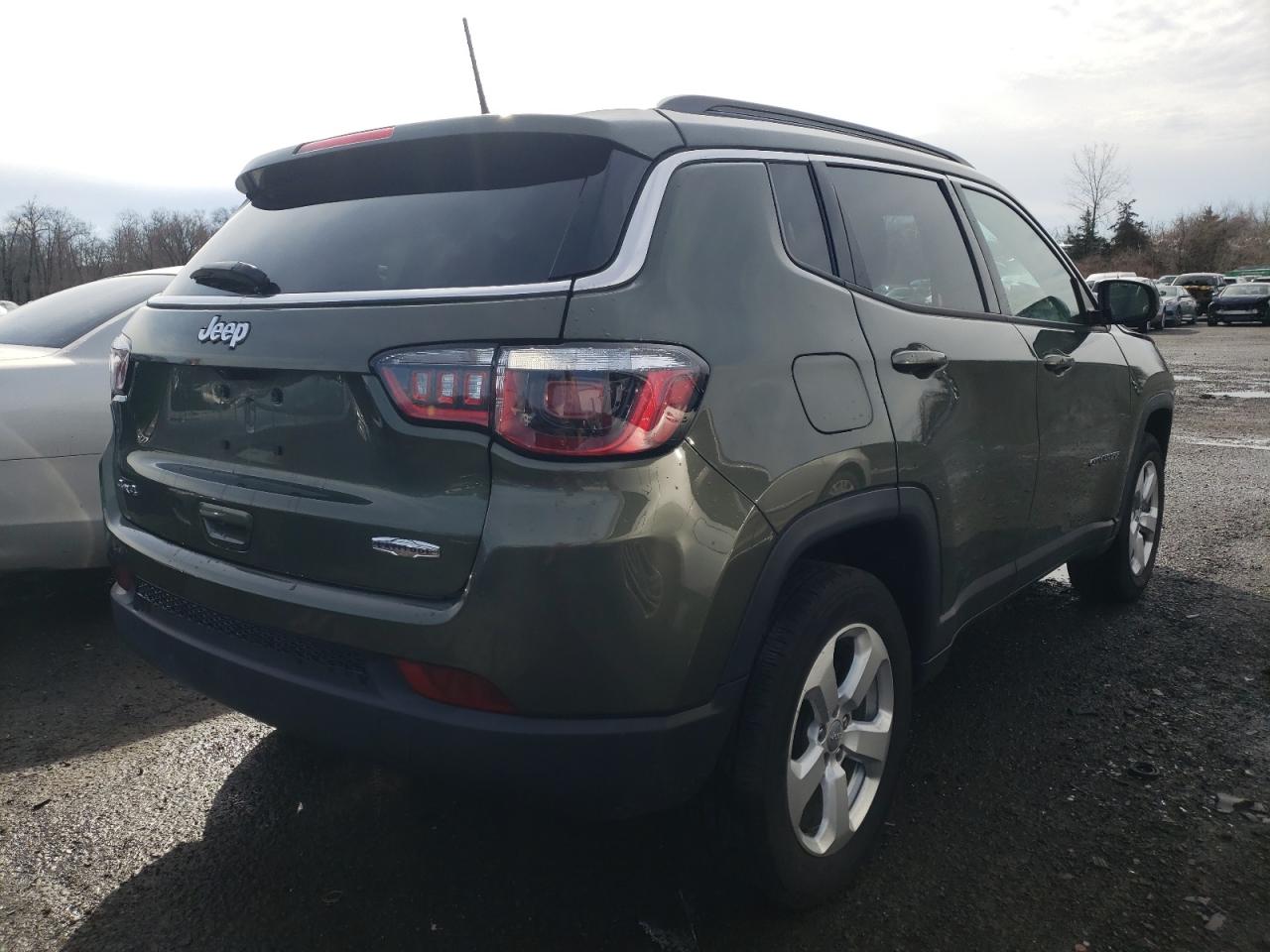 Photo 4 from auction – 2019 JEEP COMPASS LA with VIN 3C4NJDBB6KT686124