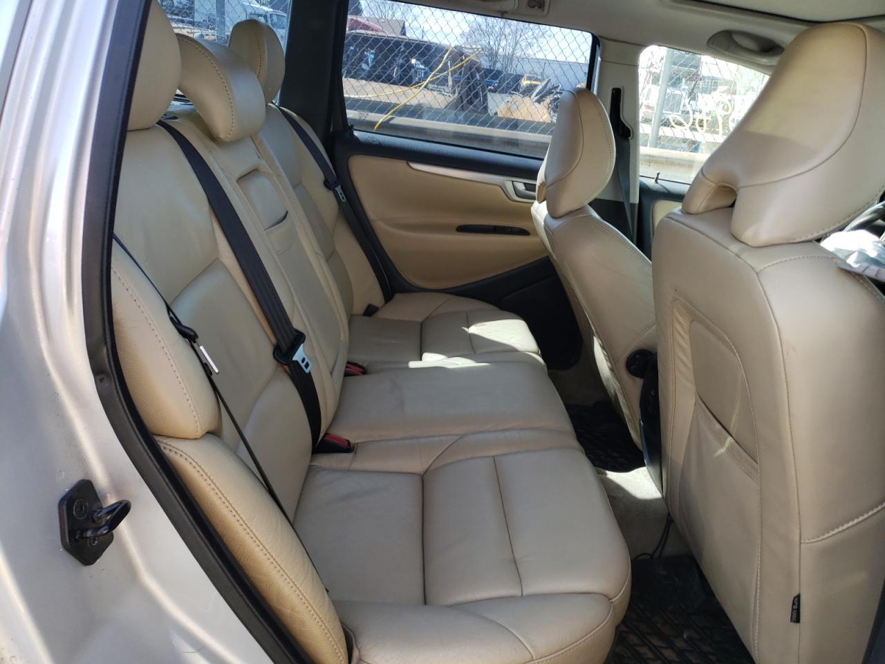 Photo 6 from auction – 2005 VOLVO V70 R with VIN YV1SJ527152485073