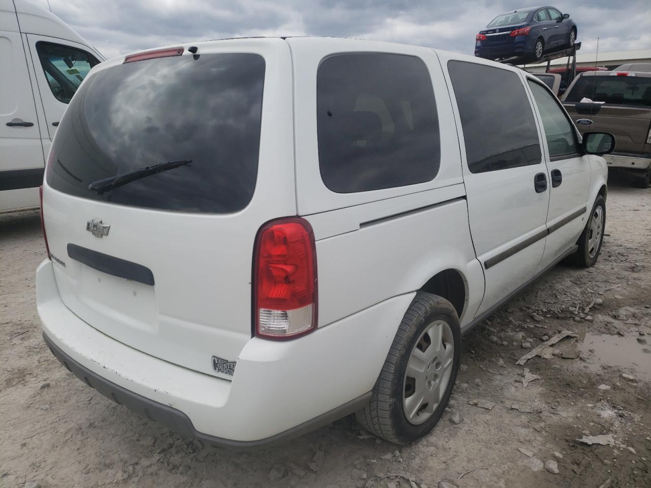Photo 4 from auction – 2007 CHEVROLET UPLANDER L with VIN 1GNDV23W67D126291