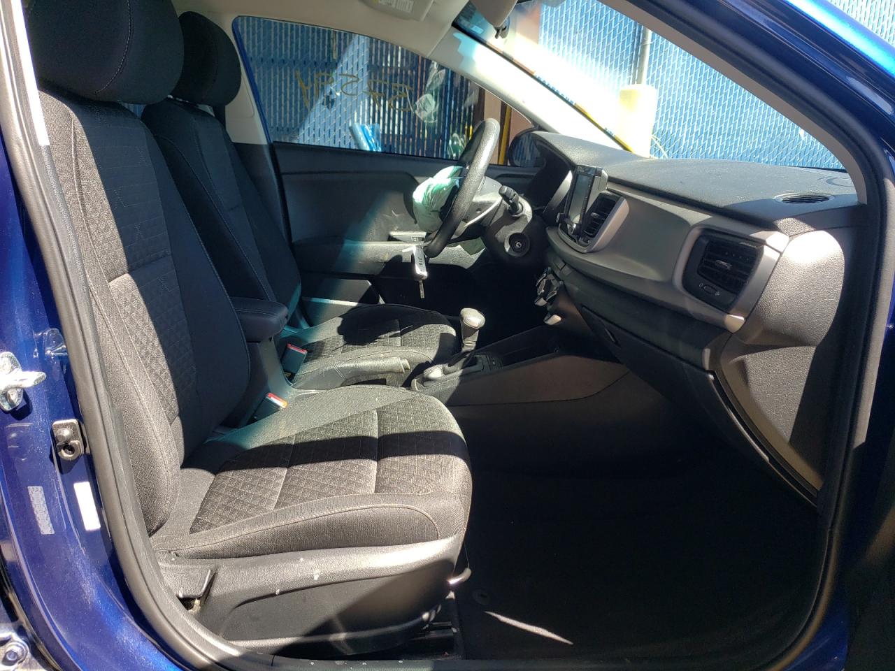 Photo 5 from auction – 2019 KIA RIO S with VIN 3KPA24AB1KE242702