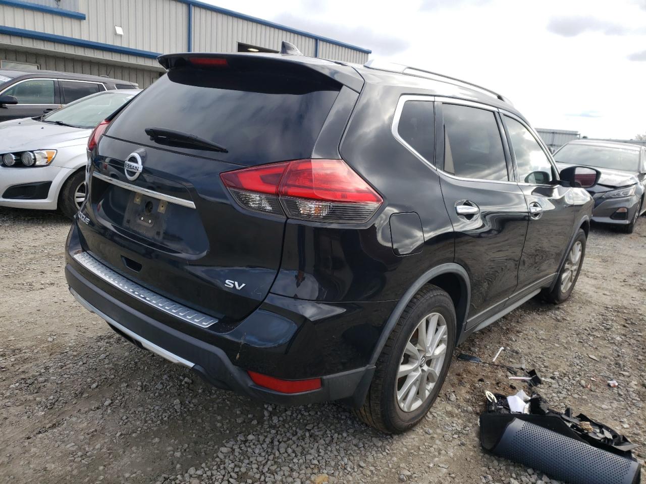 Photo 4 from auction – 2017 NISSAN ROGUE S with VIN KNMAT2MT1HP595066