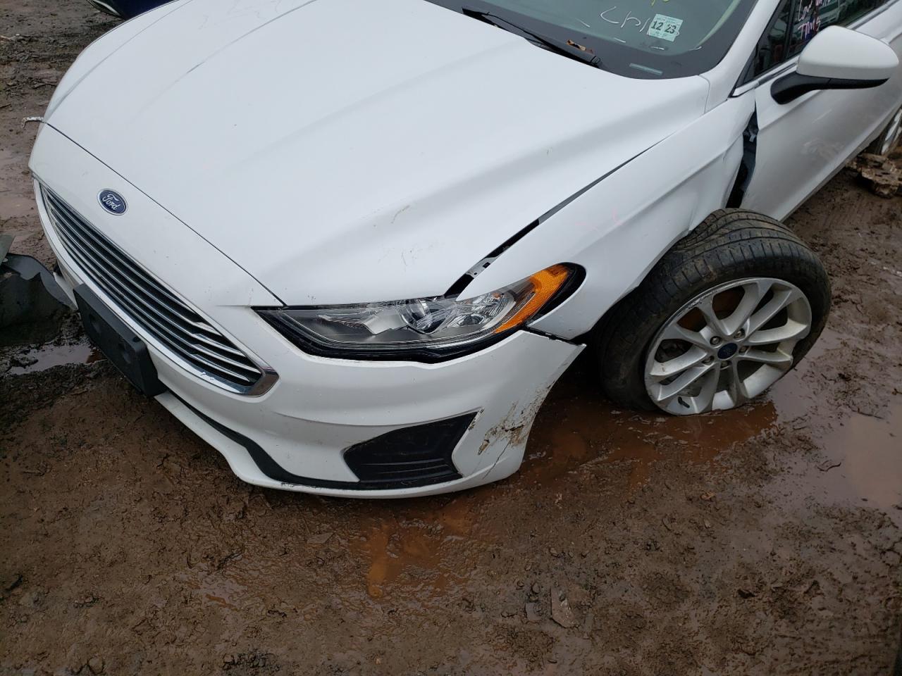 Photo 9 from auction – 2019 FORD FUSION SE with VIN 3FA6P0LU0KR146329
