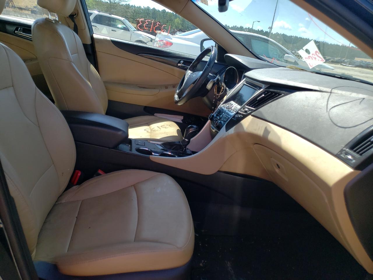 Photo 5 from auction – 2013 HYUNDAI SONATA SE with VIN 5NPEC4AB1DH697790