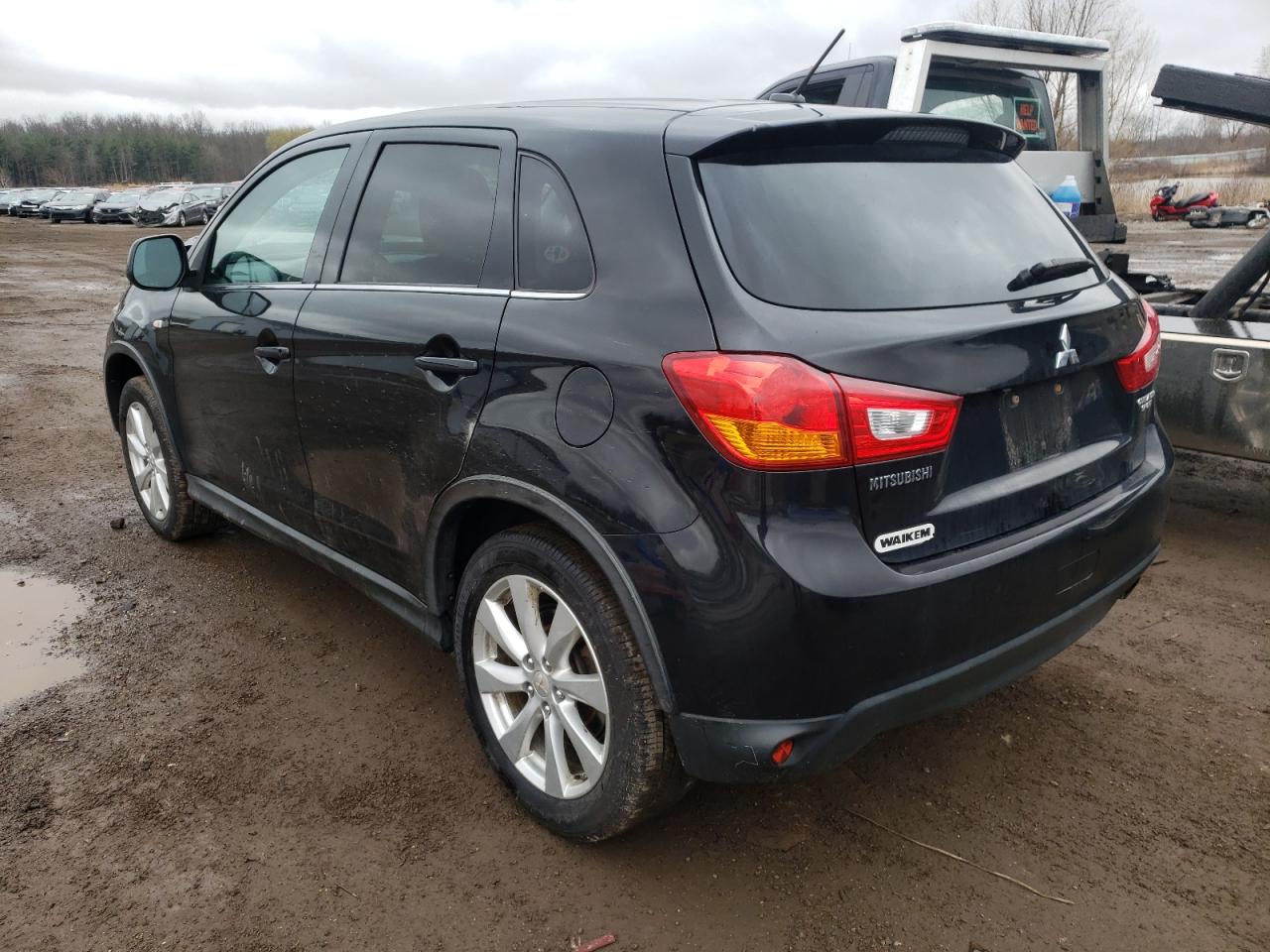 Photo 3 from auction – 2015 MITSUBISHI OUTLANDER with VIN 4A4AR4AU7FE002173