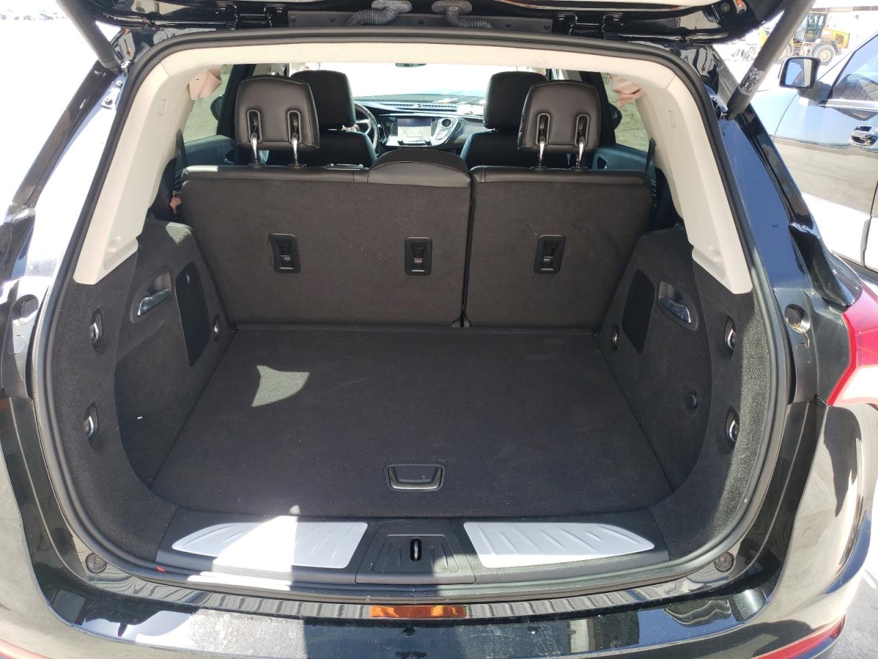 Photo 9 from auction – 2020 BUICK ENVISION E with VIN LRBFXCSA6LD229050