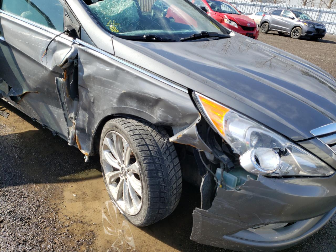 Photo 9 from auction – 2013 HYUNDAI SONATA SE with VIN 5NPEC4AB8DH688729
