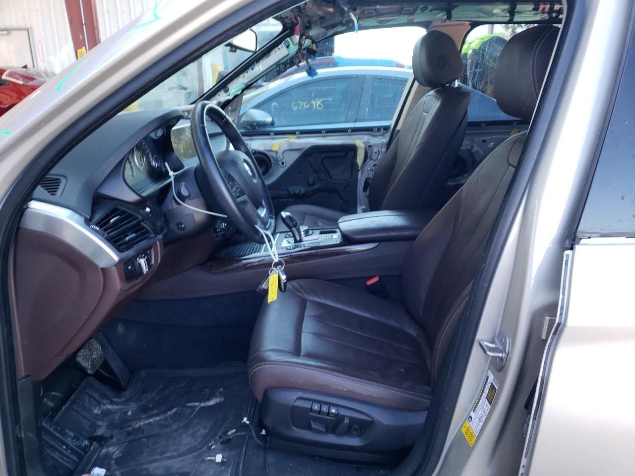 Photo 5 from auction – 2015 BMW X5 SDRIVE3 with VIN 5UXKR2C54F0H40341