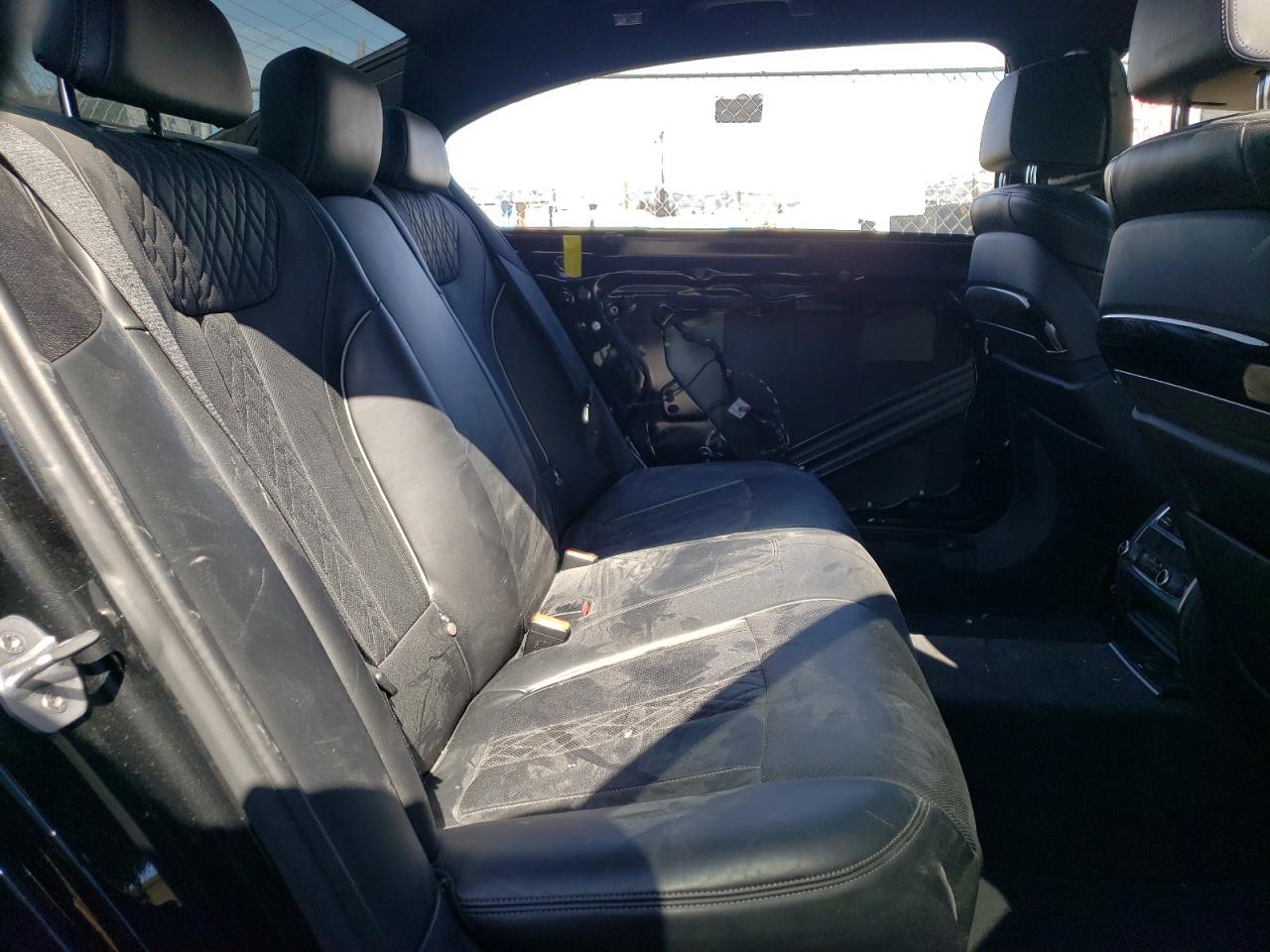 Photo 6 from auction – 2016 BMW 740 I with VIN WBA7E2C5XGG547360