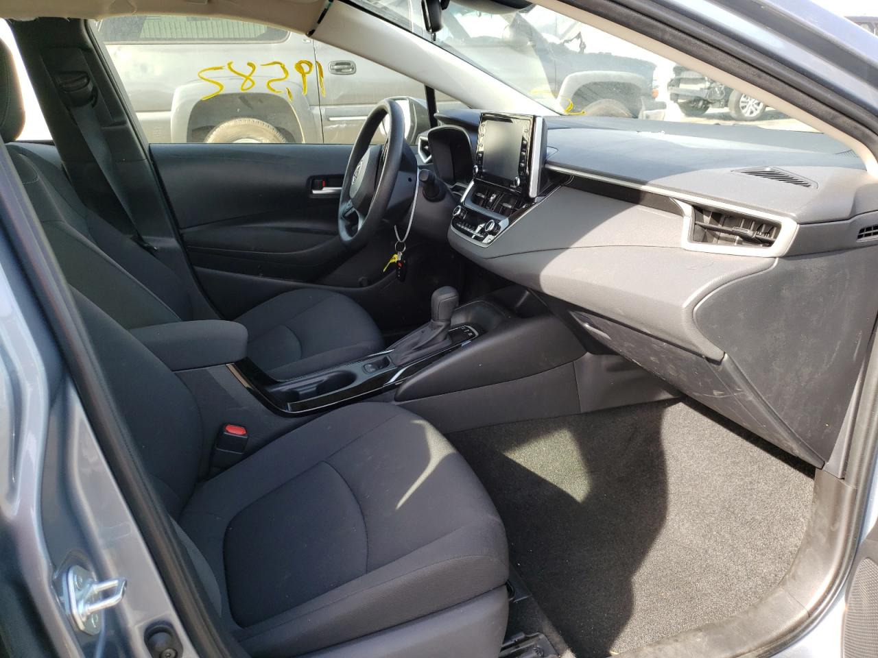 Photo 5 from auction – 2021 TOYOTA COROLLA LE with VIN JTDEAMDE8MJ027818