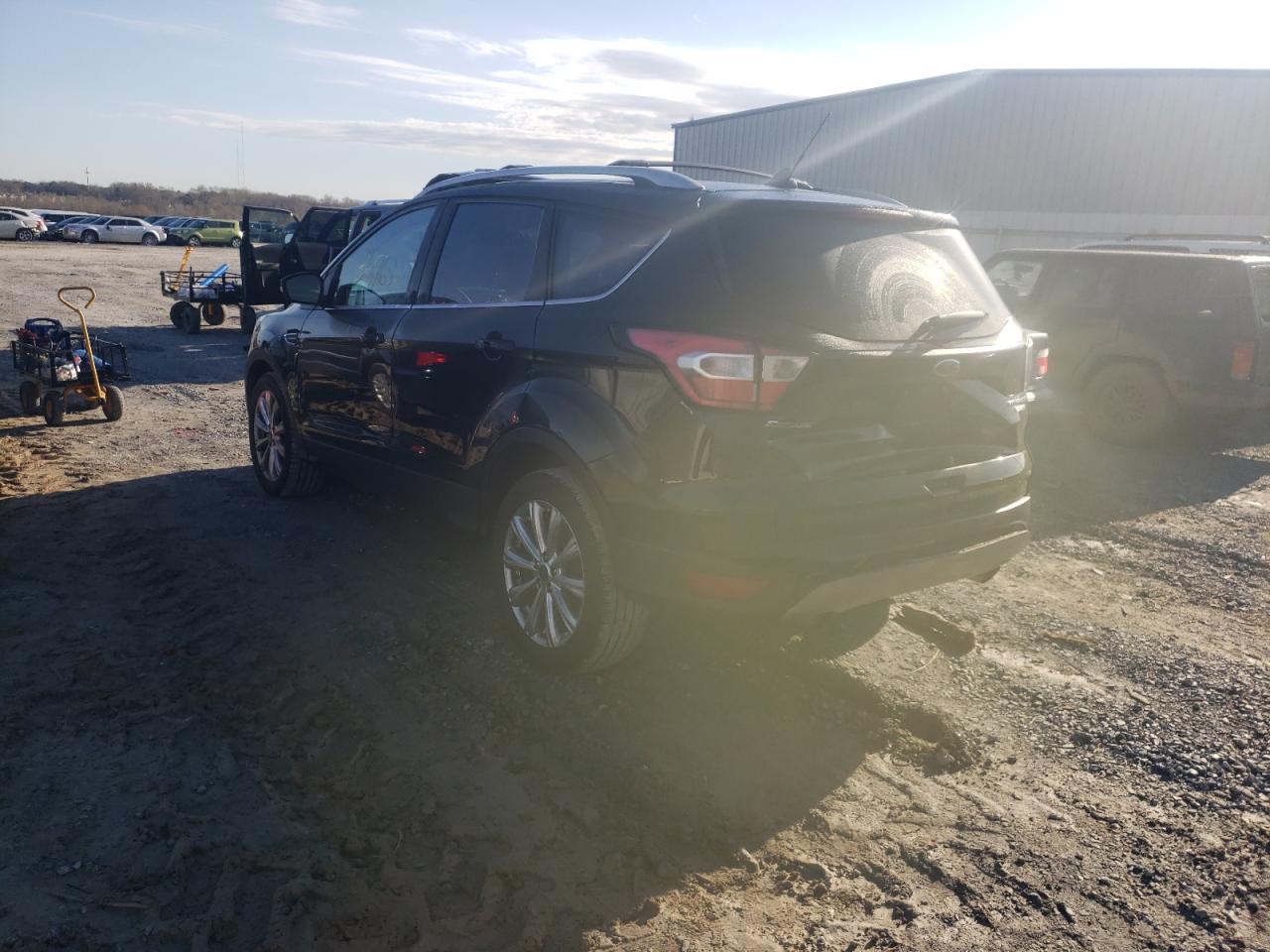 Photo 3 from auction – 2018 FORD ESCAPE TIT with VIN 1FMCU9J97JUC53499