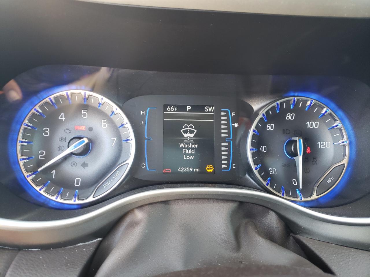 Photo 8 from auction – 2019 CHRYSLER PACIFICA T with VIN 2C4RC1BG9KR681248