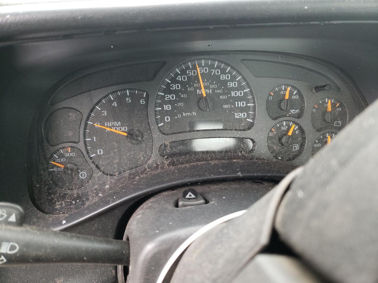 Photo 8 from auction – 2003 CHEVROLET SILVERADO with VIN 1GCHC24U33E324473