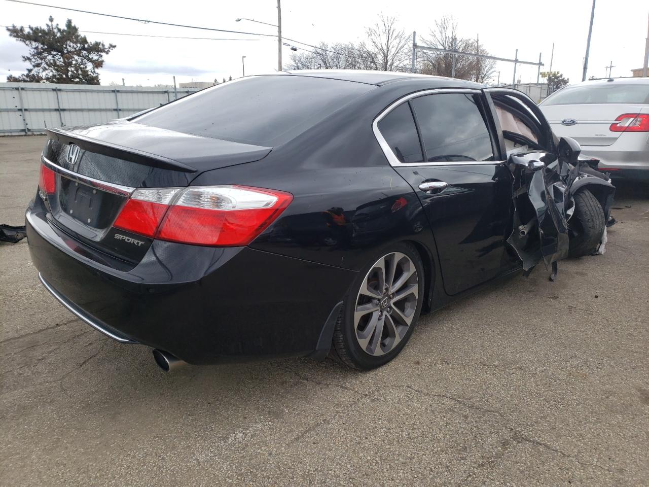 Photo 4 from auction – 2014 HONDA ACCORD SPO with VIN 1HGCR2F52EA297910
