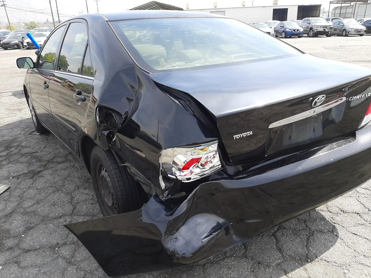 Photo 9 from auction – 2005 TOYOTA CAMRY LE with VIN 4T1BE32K05U023560