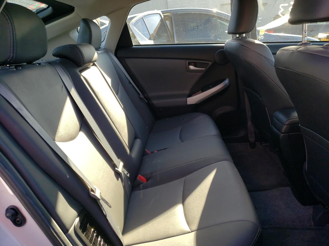 Photo 6 from auction – 2012 TOYOTA PRIUS with VIN JTDKN3DU6C1551654