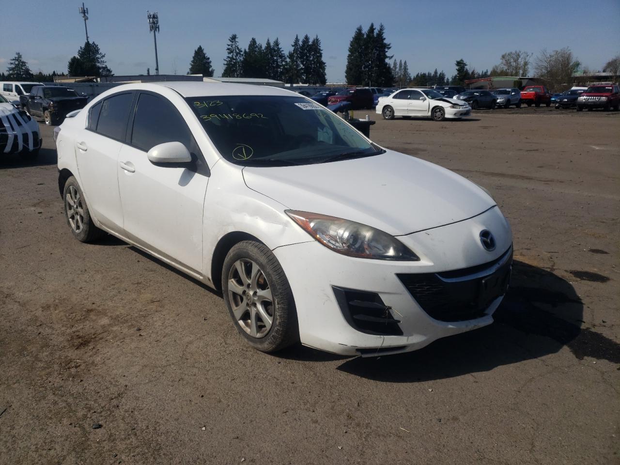 MAZDA 3 I 2010 with VIN JM1BL1SG6A1233439 - Photo from auction