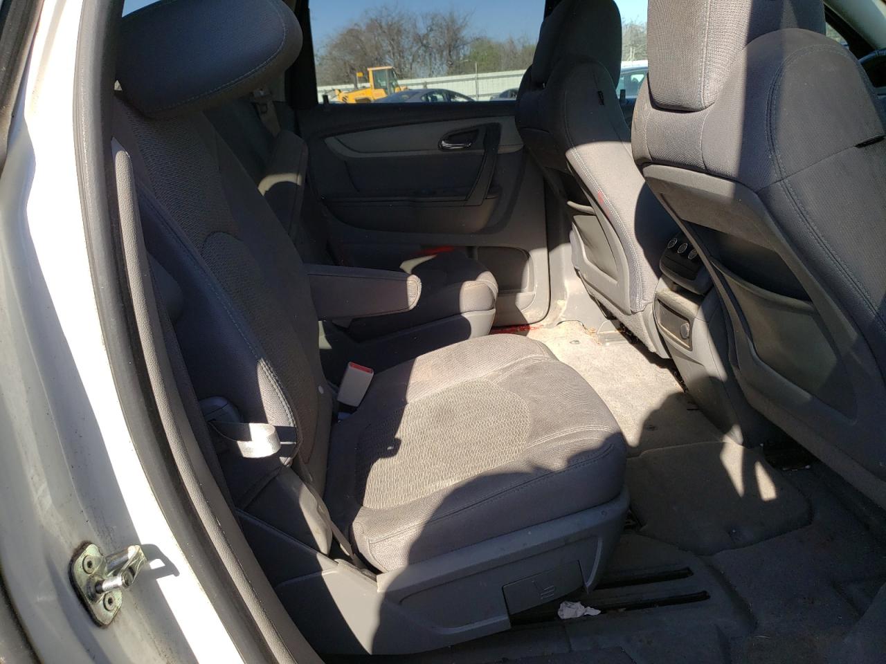 Photo 6 from auction – 2013 CHEVROLET TRAVERSE L with VIN 1GNKRGKD6DJ225957