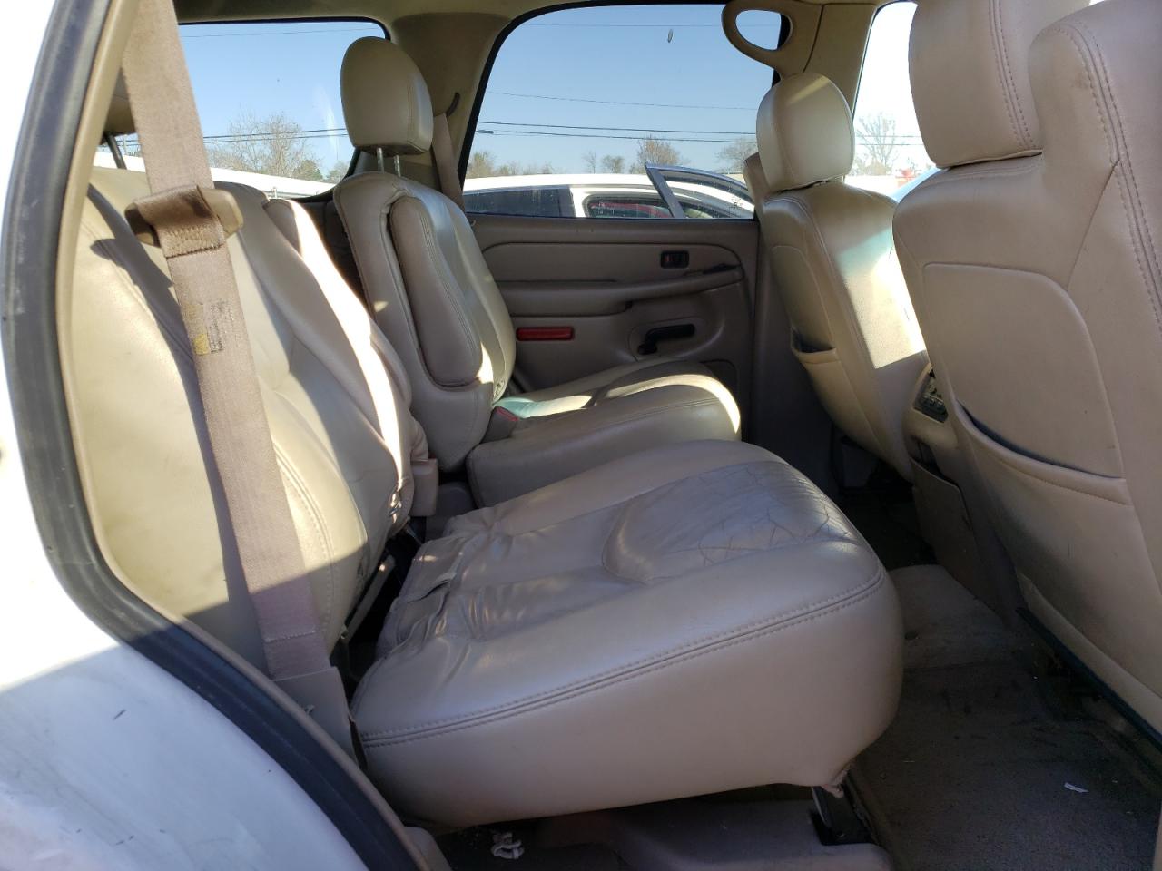 Photo 6 from auction – 2005 GMC YUKON with VIN 1GKEC13T65J181460