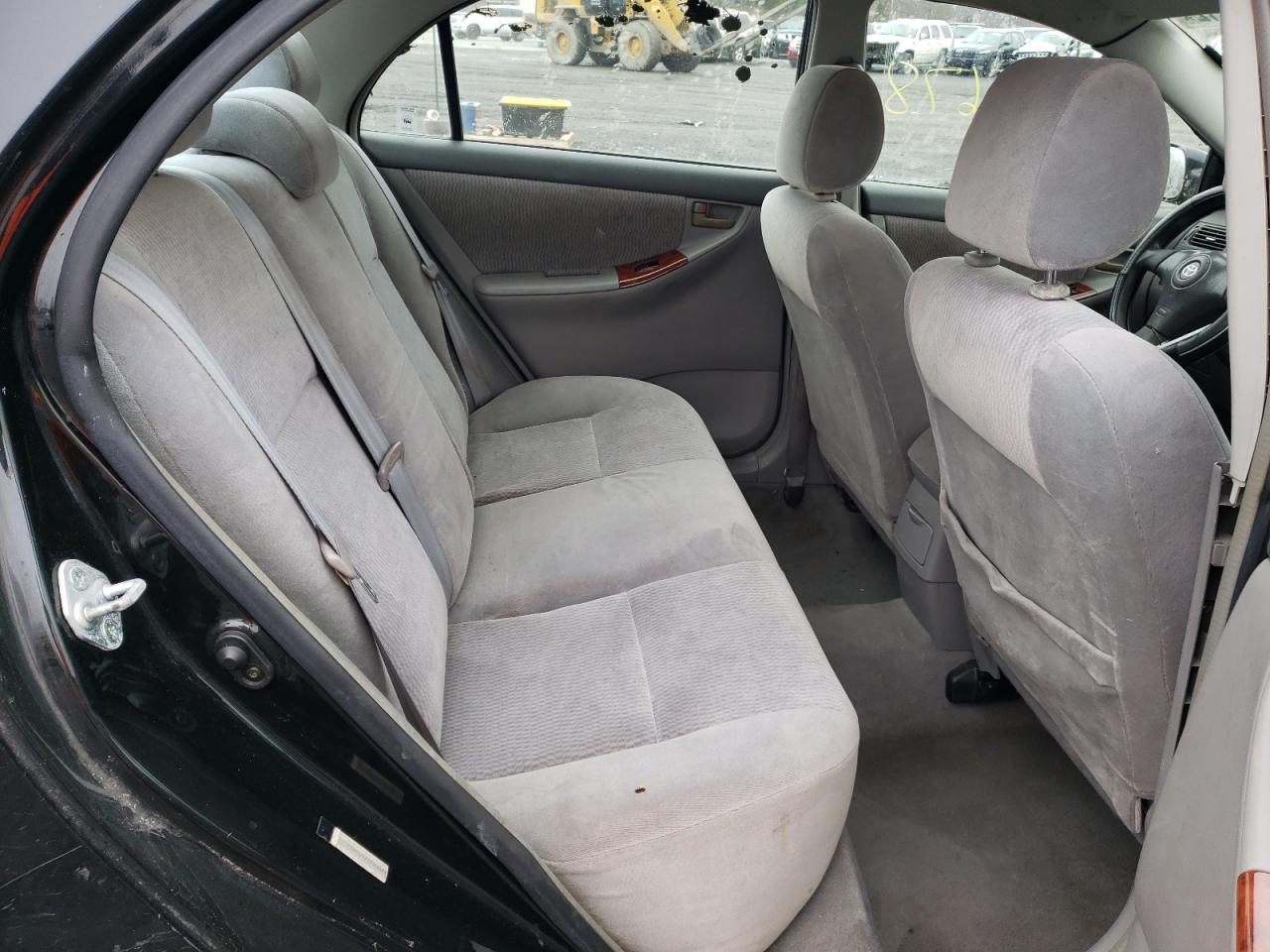 Photo 6 from auction – 2005 TOYOTA COROLLA CE with VIN JTDBR32E852059673
