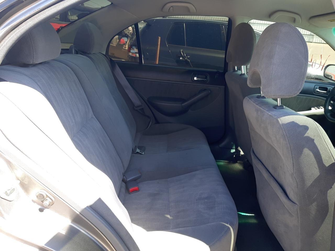 Photo 6 from auction – 2005 HONDA CIVIC LX with VIN 2HGES16525H511707