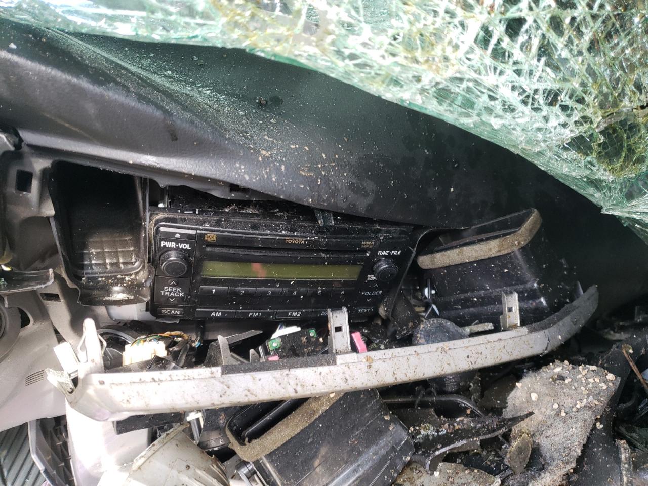 Zdjęcie 9 z aukcji – 2006 TOYOTA 4RUNNER SR z VIN JTEBU14R960079930