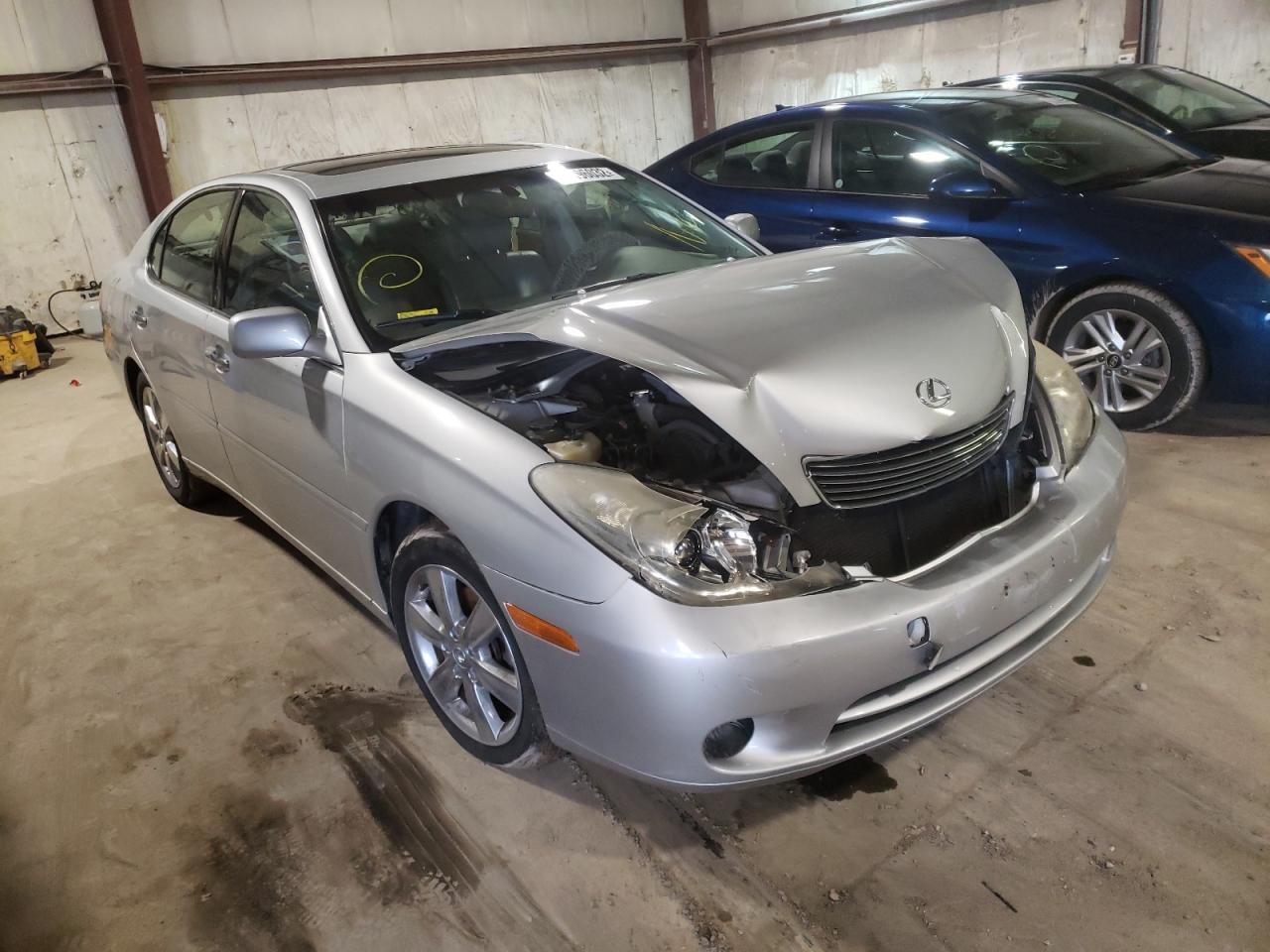 LEXUS ES 330 2005 with VIN JTHBA30G755100688 - Photo from auction