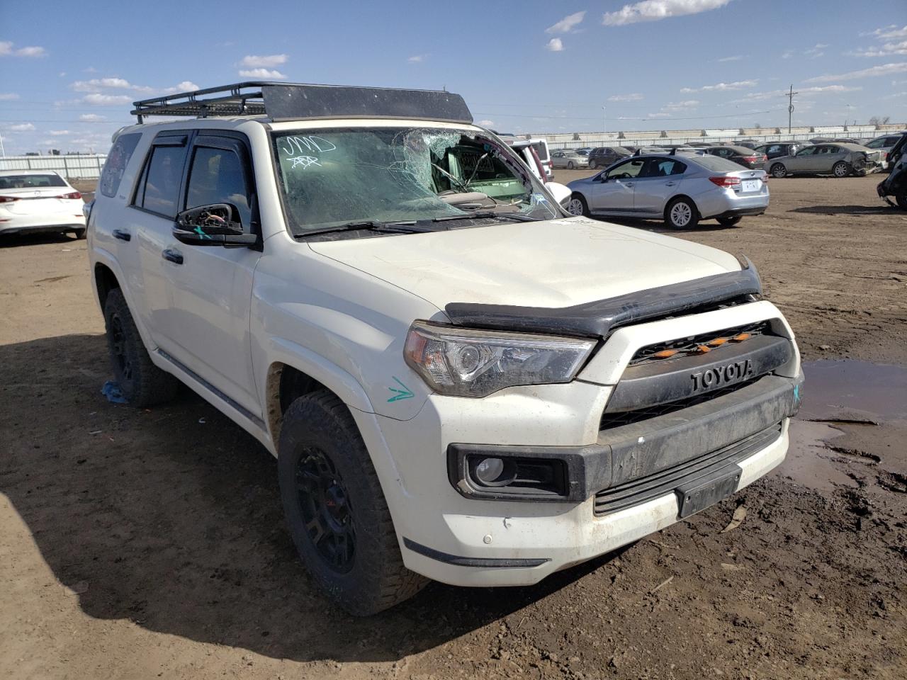 TOYOTA 4RUNNER SR 2019 with VIN JTEBU5JR1K5657334 - Photo from auction