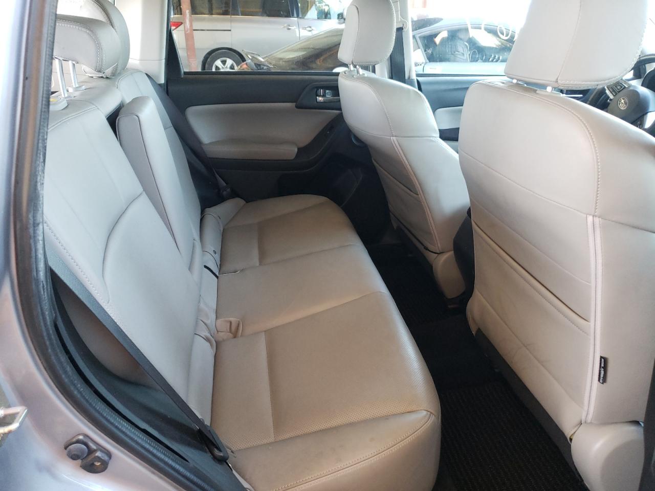Photo 6 from auction – 2016 SUBARU FORESTER 2 with VIN JF2SJARC1GH409789