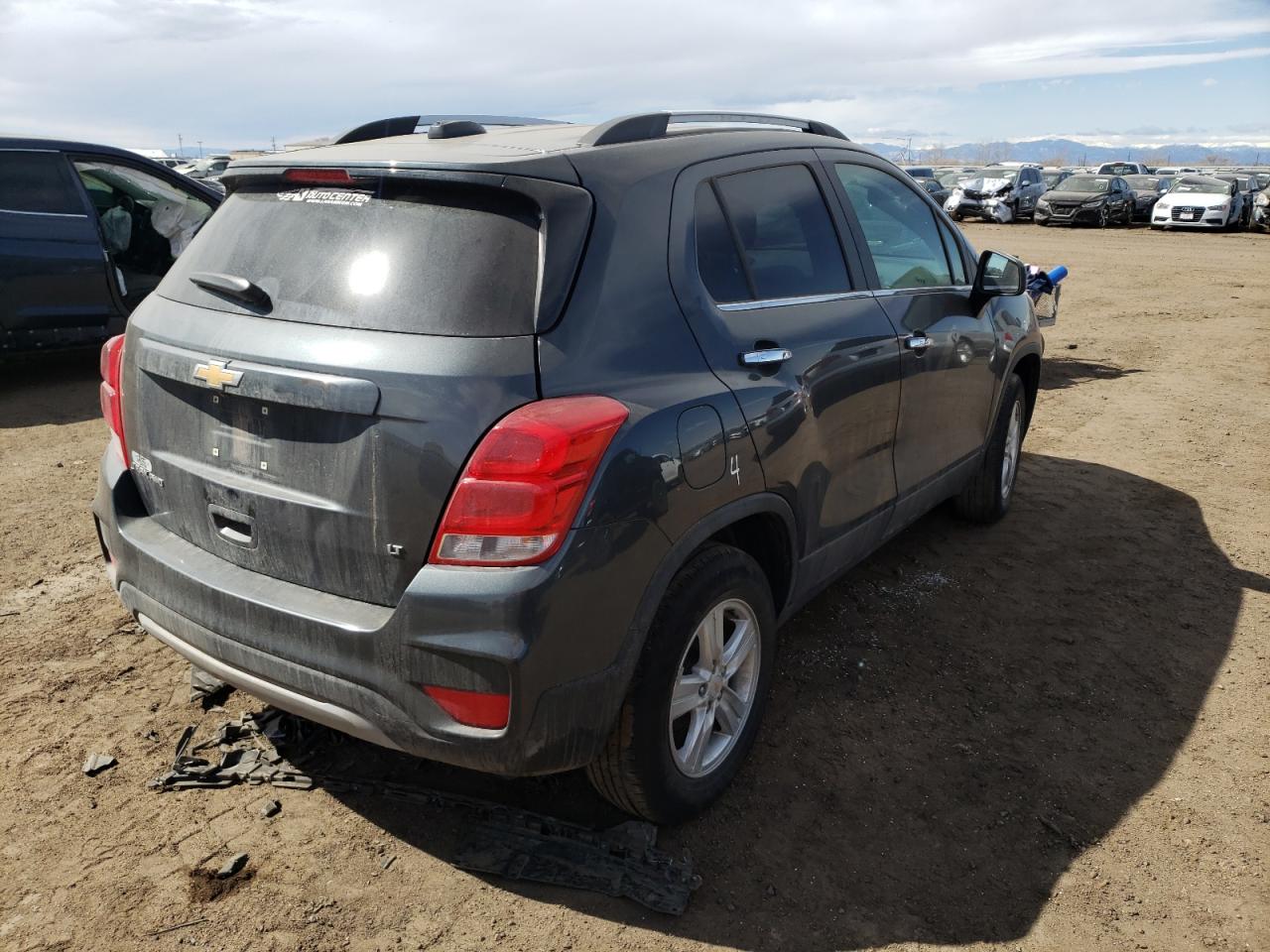 Photo 4 from auction – 2018 CHEVROLET TRAX 1LT with VIN KL7CJPSB9JB672448