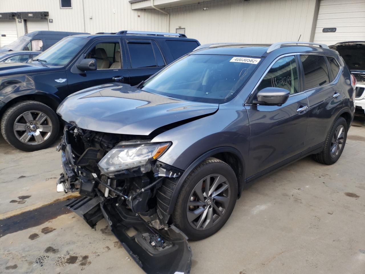 Photo 2 from auction – 2016 NISSAN ROGUE S with VIN 5N1AT2MT6GC856693