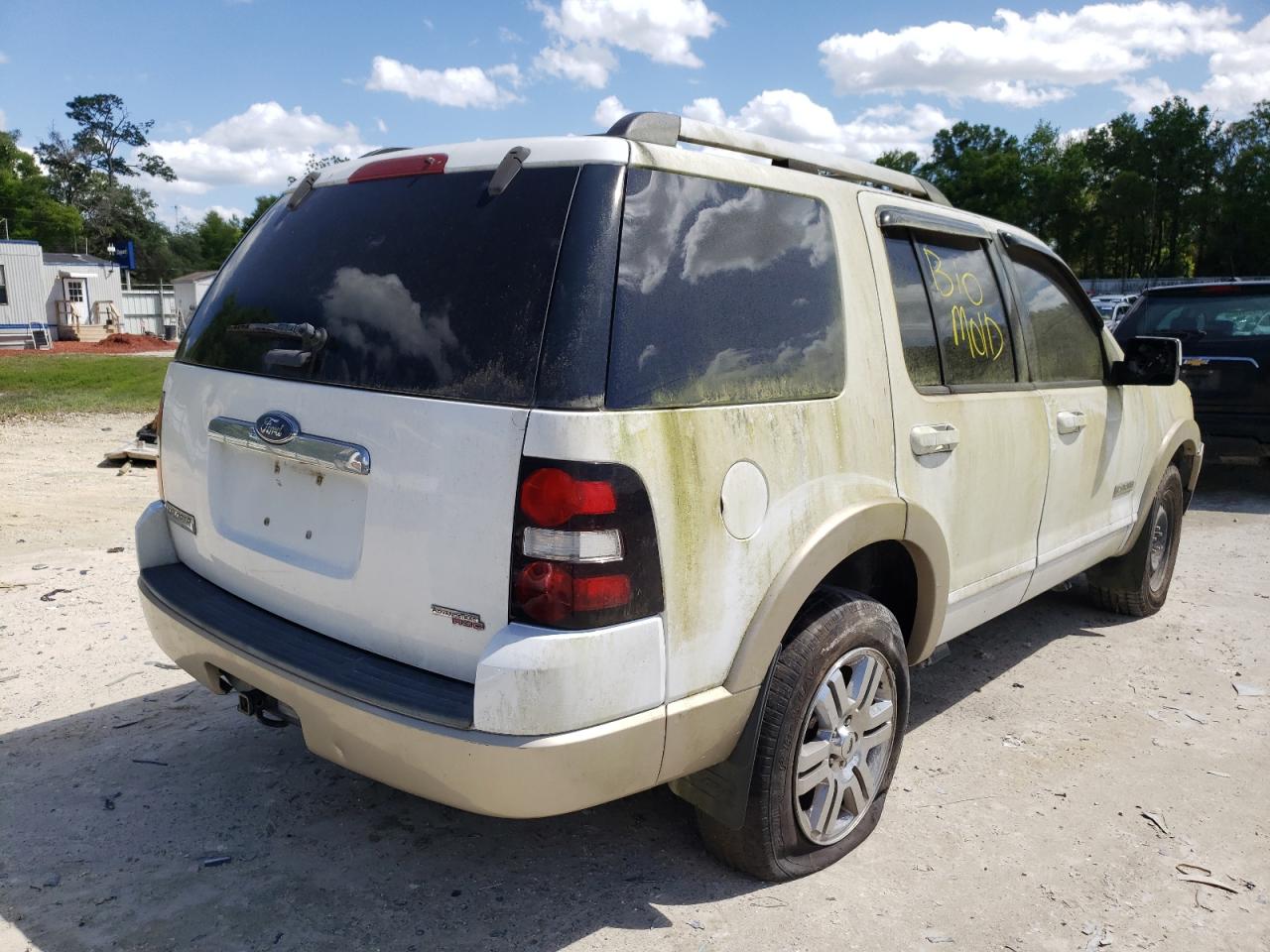 Photo 4 from auction – 2007 FORD EXPLORER E with VIN 1FMEU64EX7UB22768