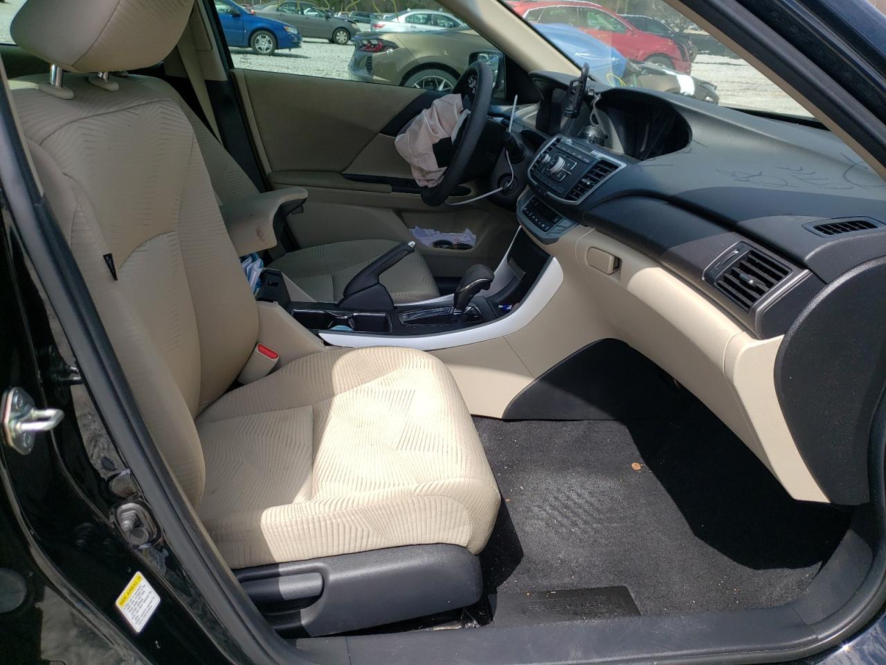 Photo 5 from auction – 2014 HONDA ACCORD LX with VIN 1HGCR2F34EA217201