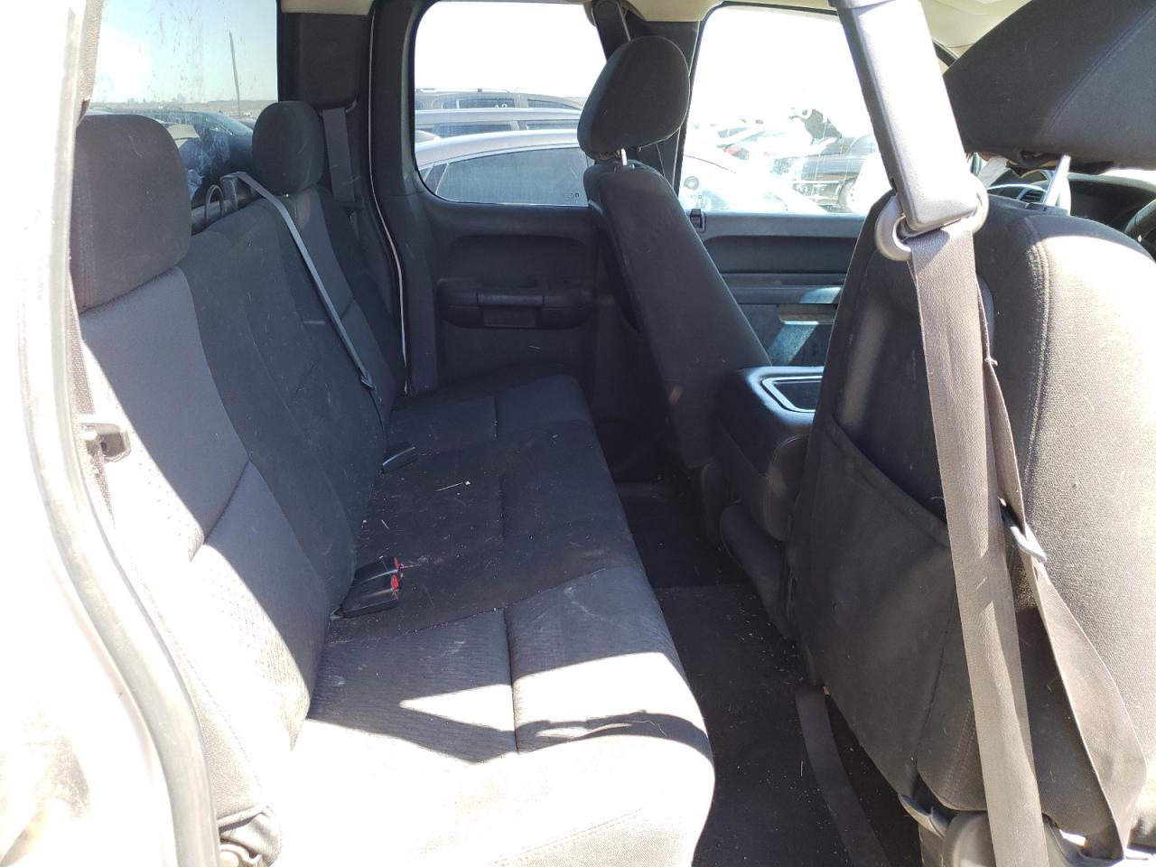 Photo 6 from auction – 2010 CHEVROLET SILVERADO with VIN 1GCSCREA5AZ103319