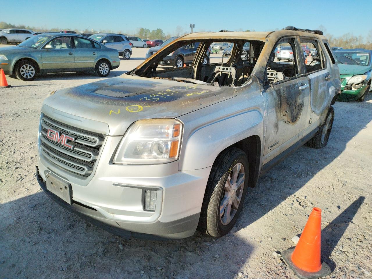 Photo 2 from auction – 2016 GMC TERRAIN SL with VIN 2GKFLPE38G6123998