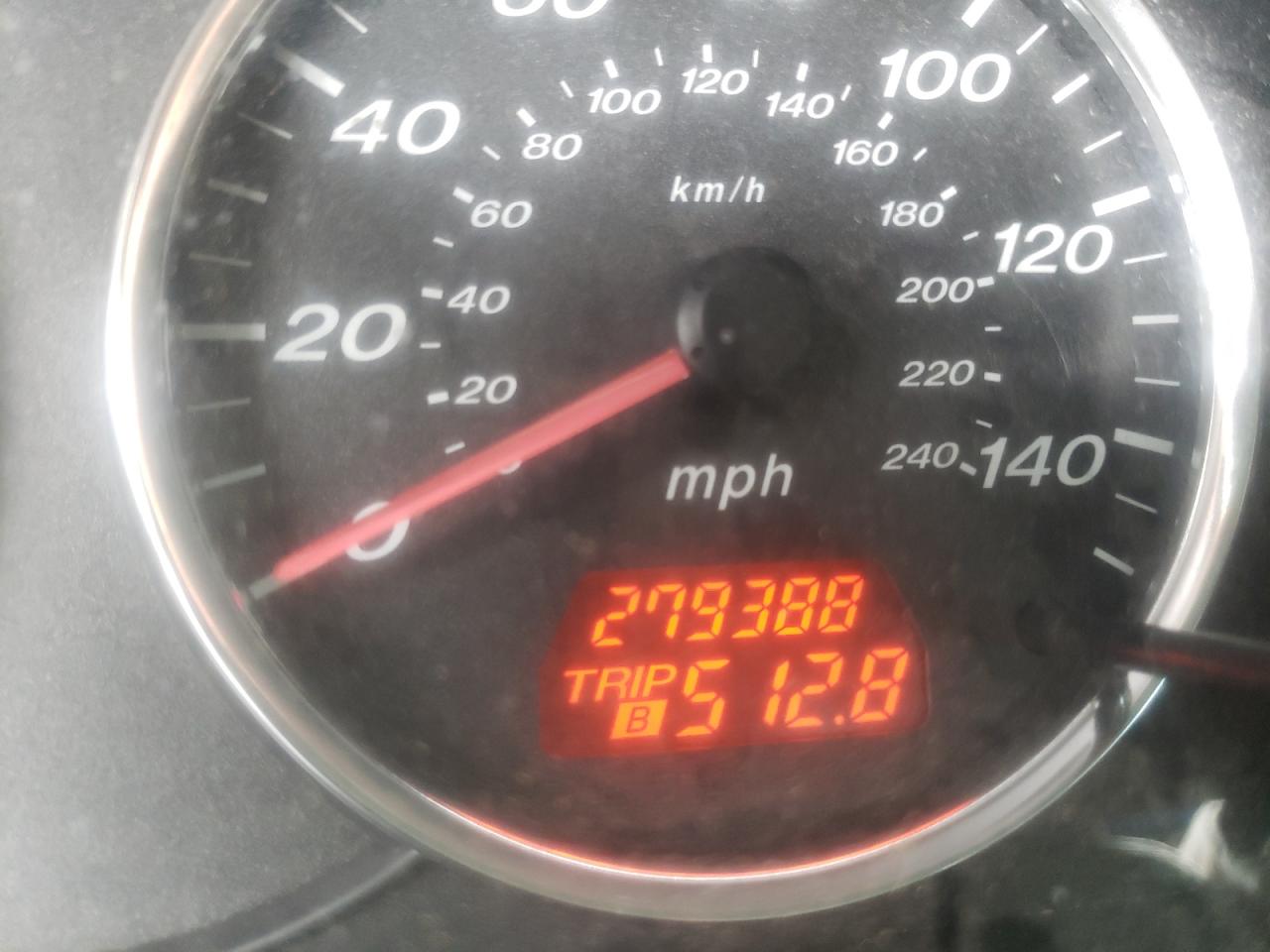 Photo 8 from auction – 2005 MAZDA 6 I with VIN 1YVHP80C355M10898