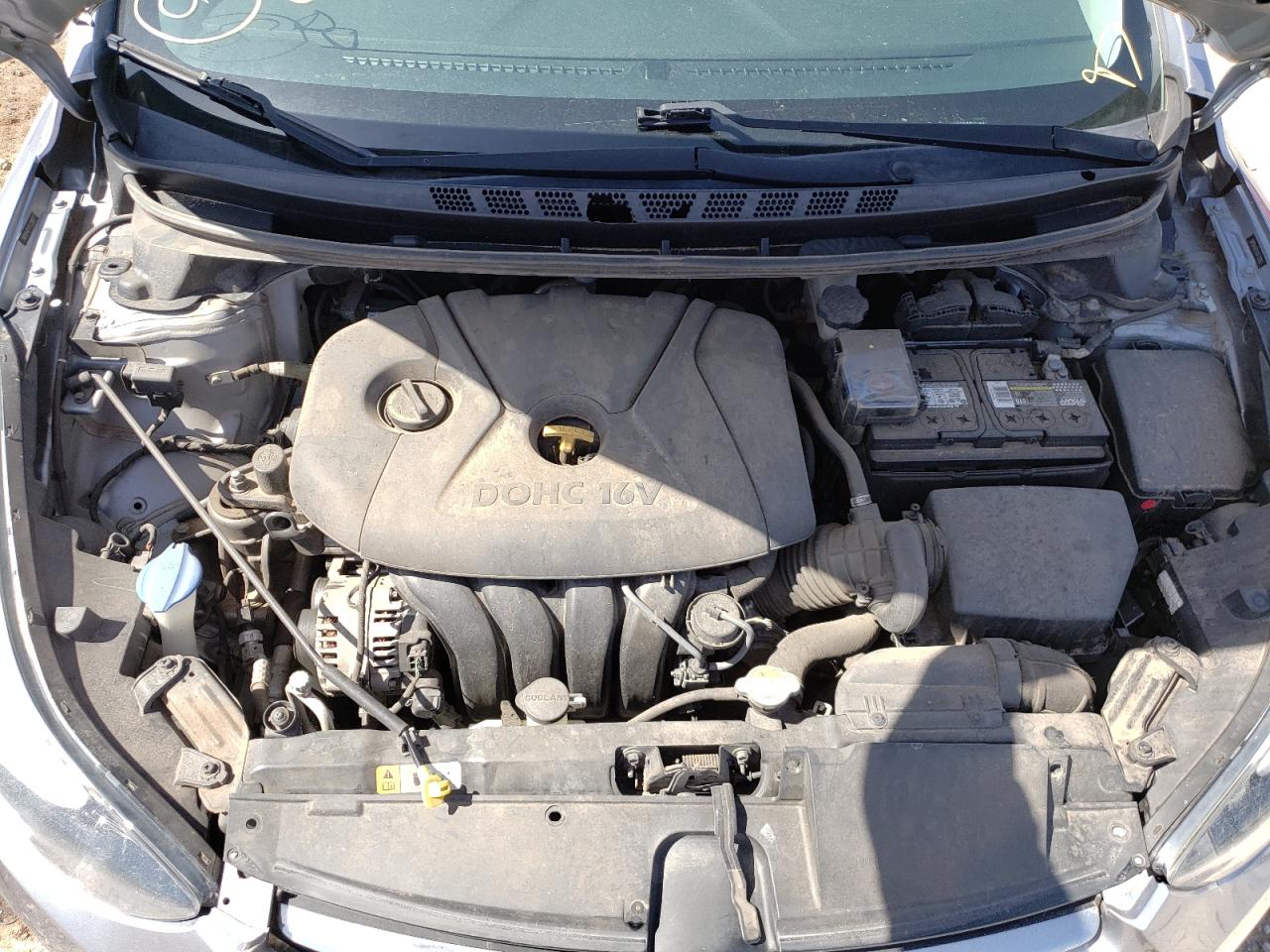 Photo 7 from auction – 2016 HYUNDAI ELANTRA SE with VIN 5NPDH4AEXGH735903