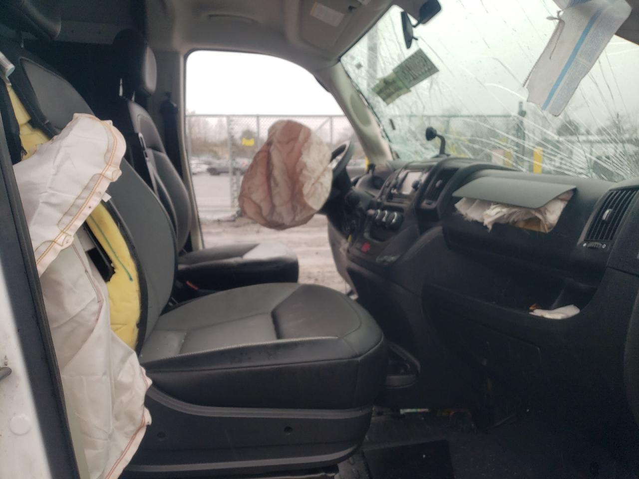 Photo 5 from auction – 2021 RAM PROMASTER with VIN 3C6LRVDG6ME530324