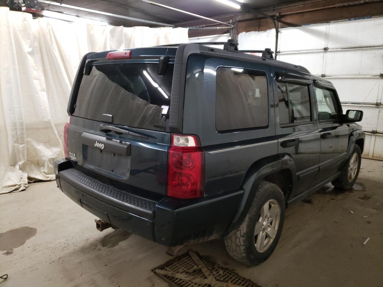Photo 4 from auction – 2006 JEEP COMMANDER with VIN 1J8HG48K76C105033